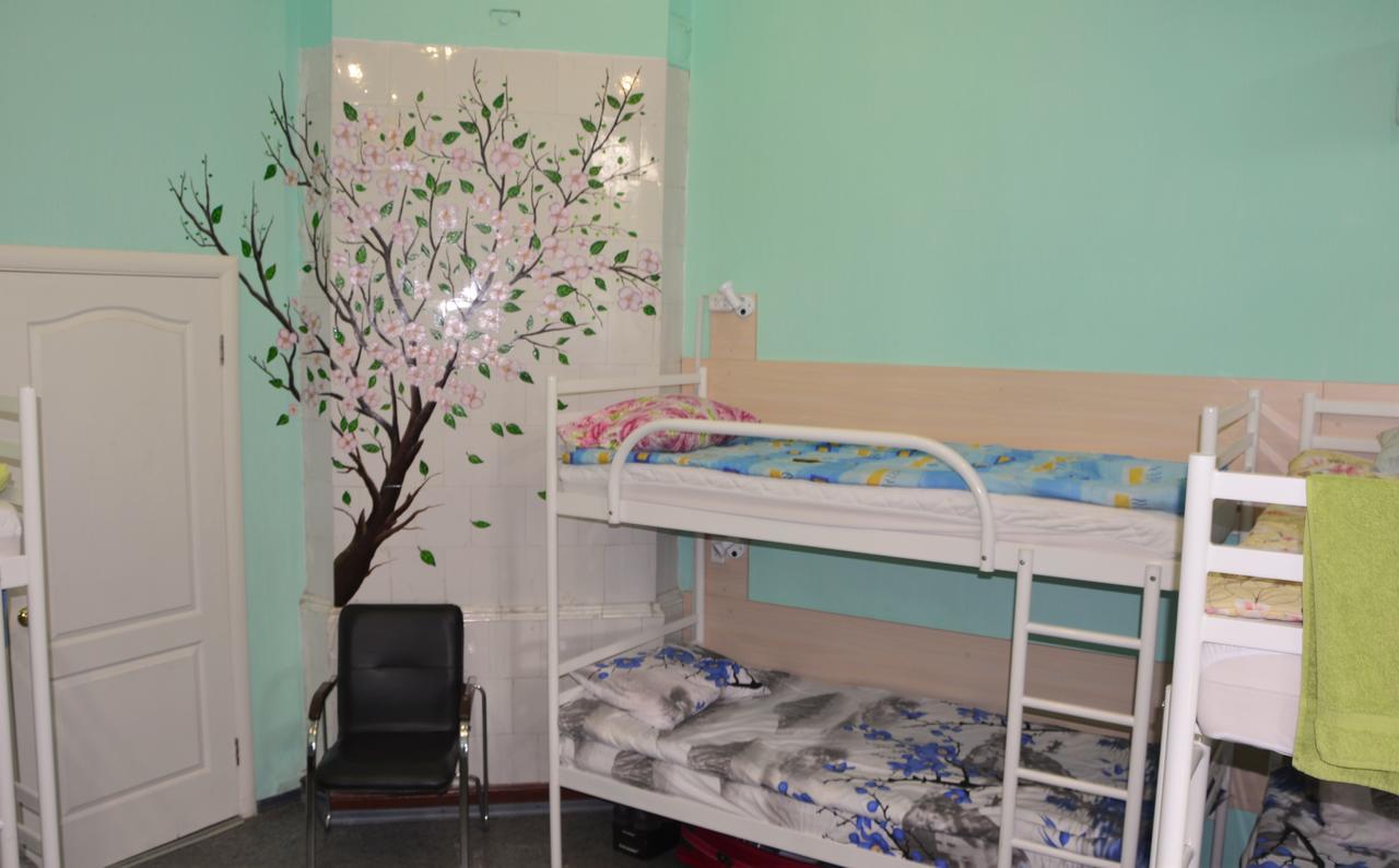 Vishnya Hostel Dnipro Ngoại thất bức ảnh