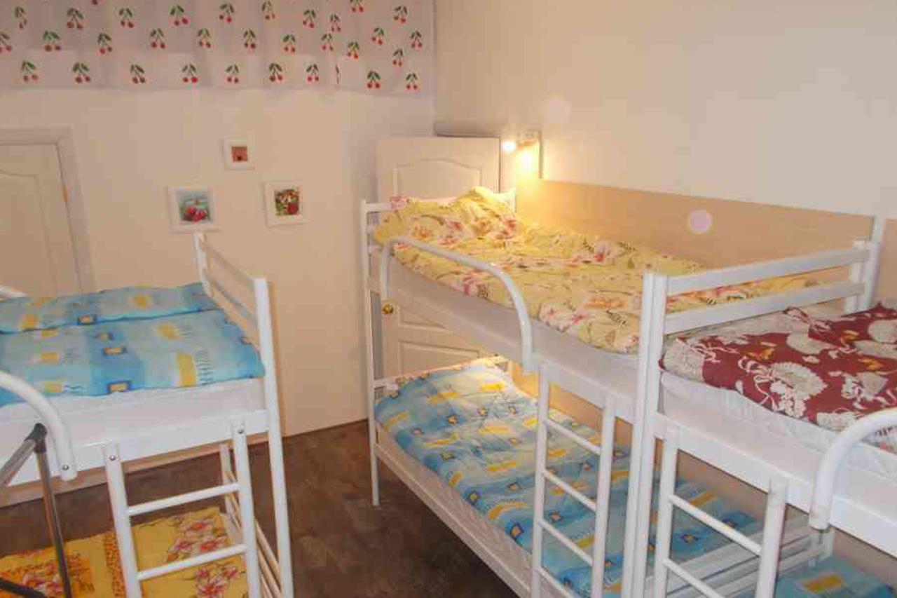 Vishnya Hostel Dnipro Ngoại thất bức ảnh