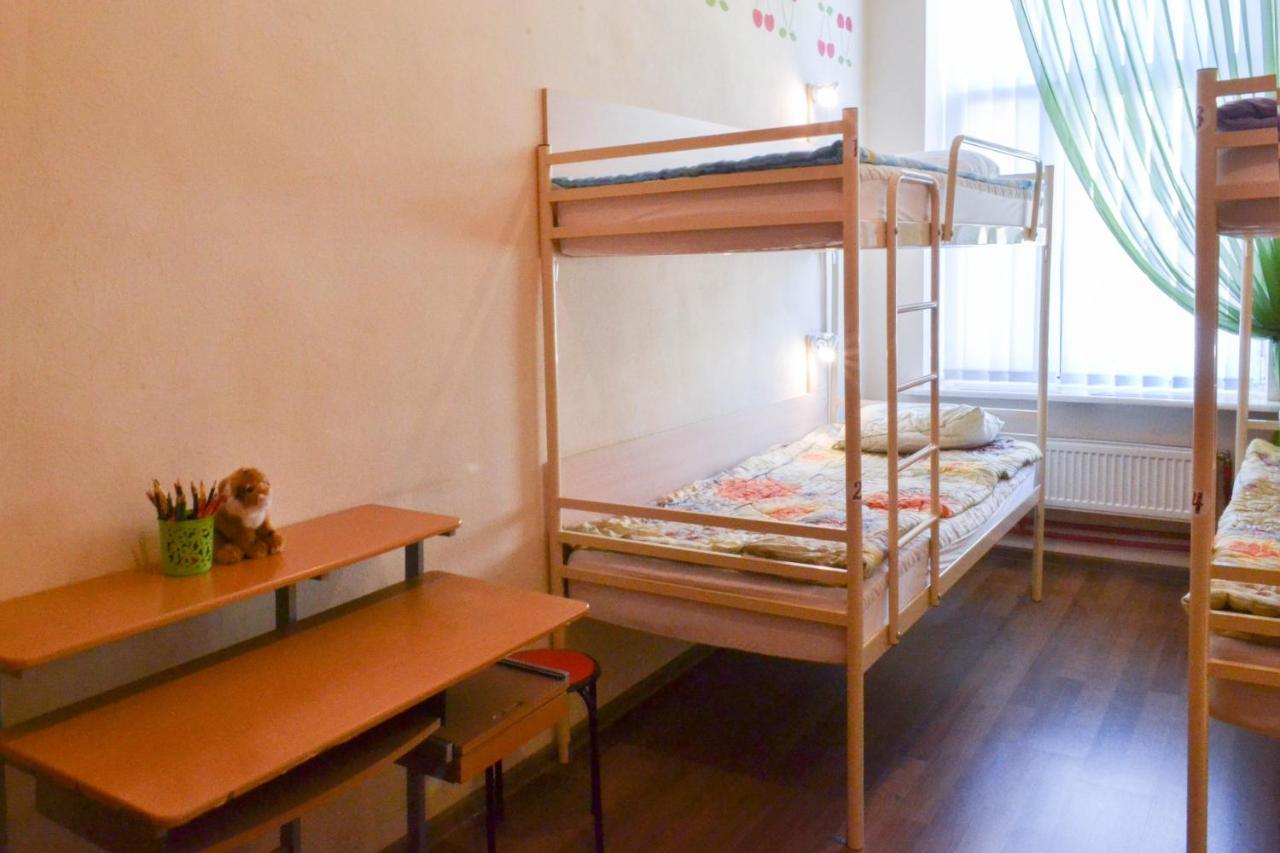 Vishnya Hostel Dnipro Ngoại thất bức ảnh