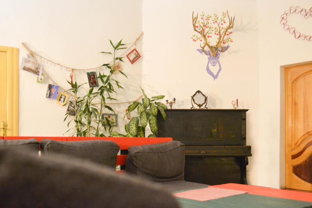Vishnya Hostel Dnipro Ngoại thất bức ảnh